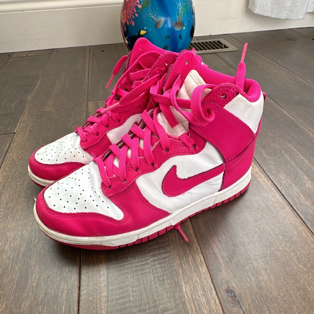 Hot pink Nike high dunks size Youth 6